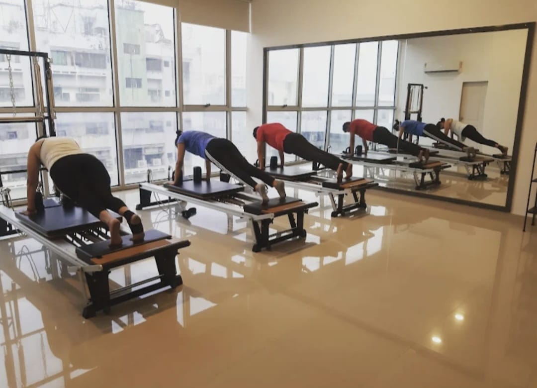 CURVE PILATES STUDIO