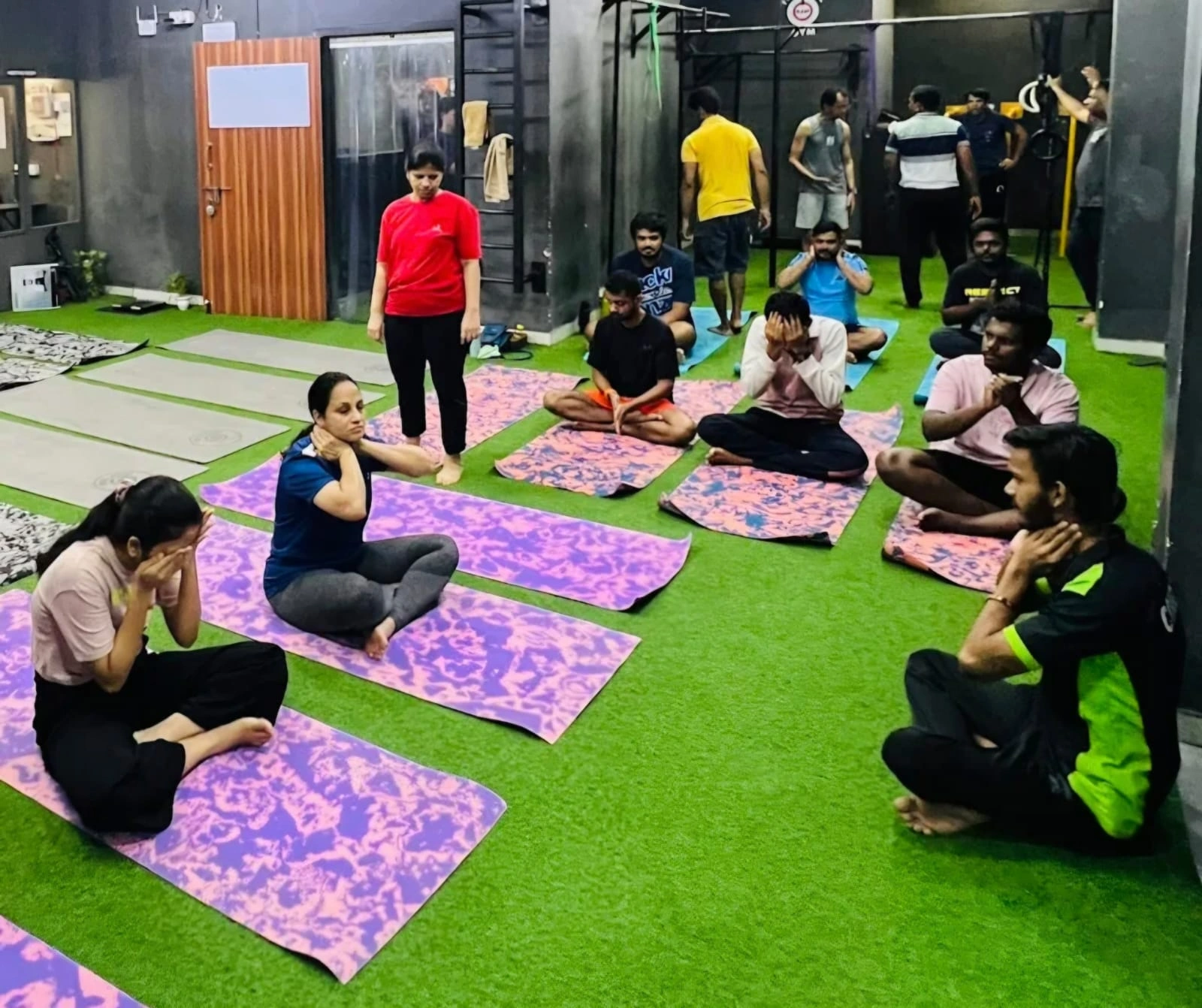 Fitoholic Raw Gym - Where Calisthenics meets Yoga