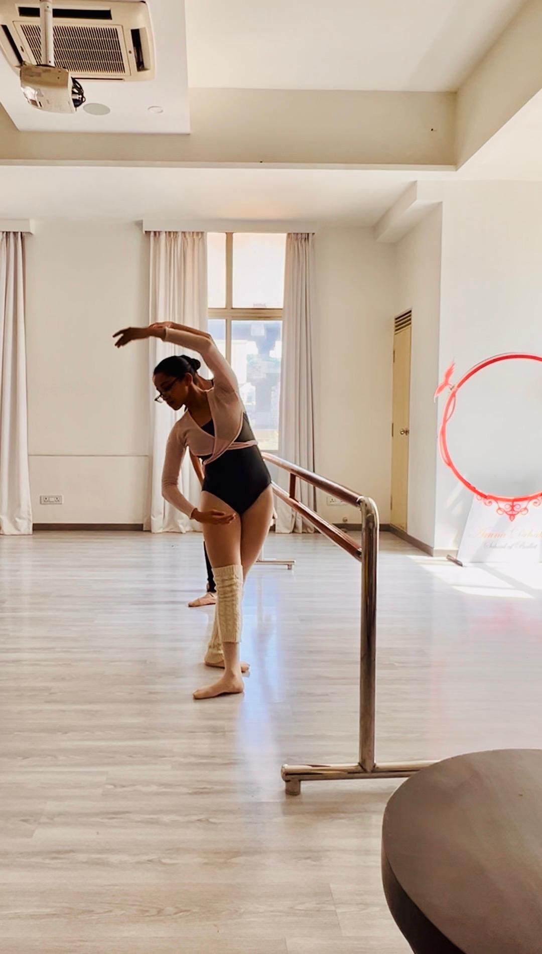 Aruna Dehaloo School Of Ballet